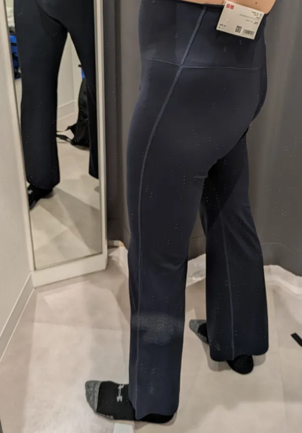 エアリズムソフトフレアレギンスを筋トレ用に使う